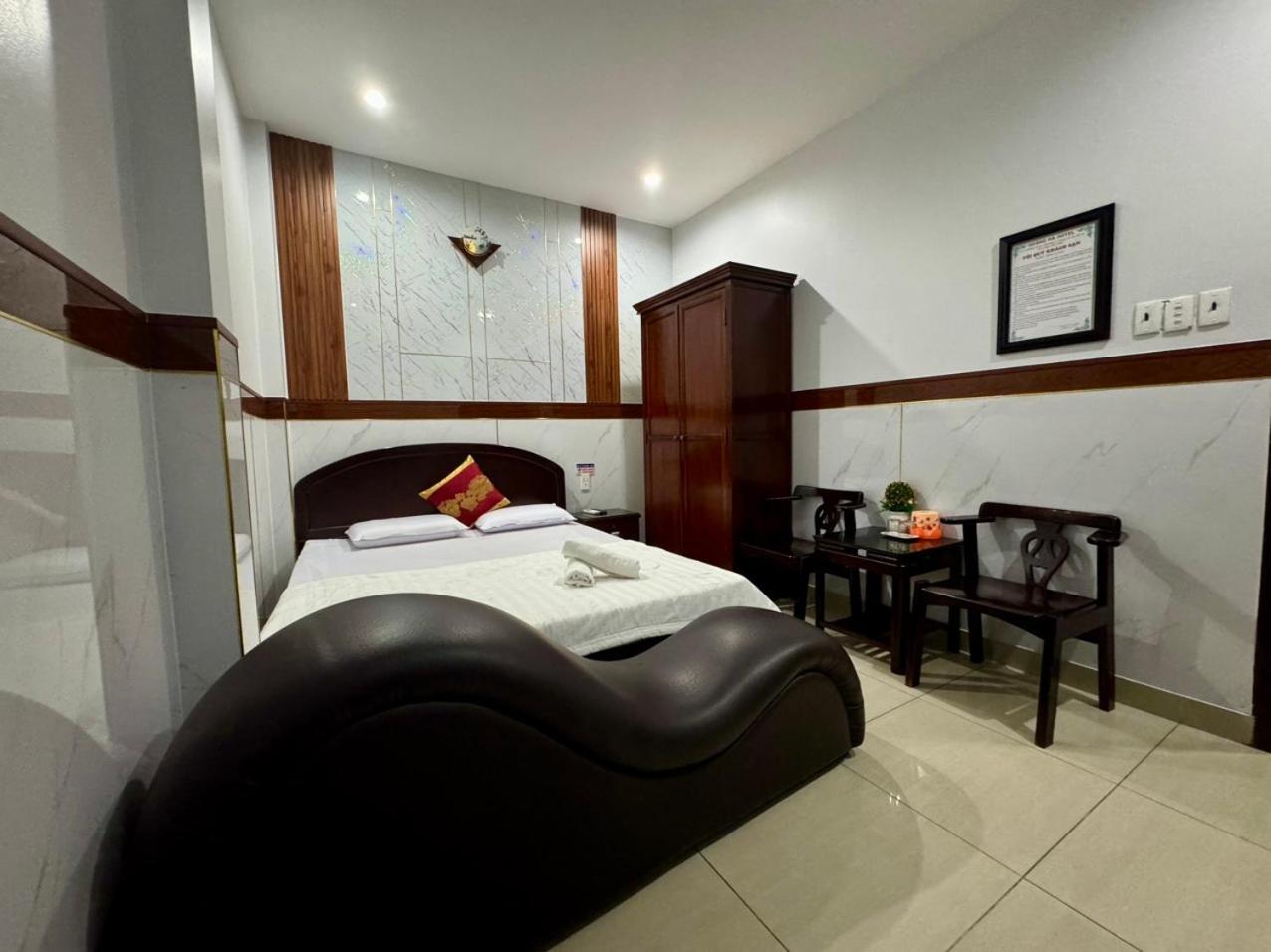 Khach San Tuan Vu Hotel Cidade de Ho Chi Minh Exterior foto